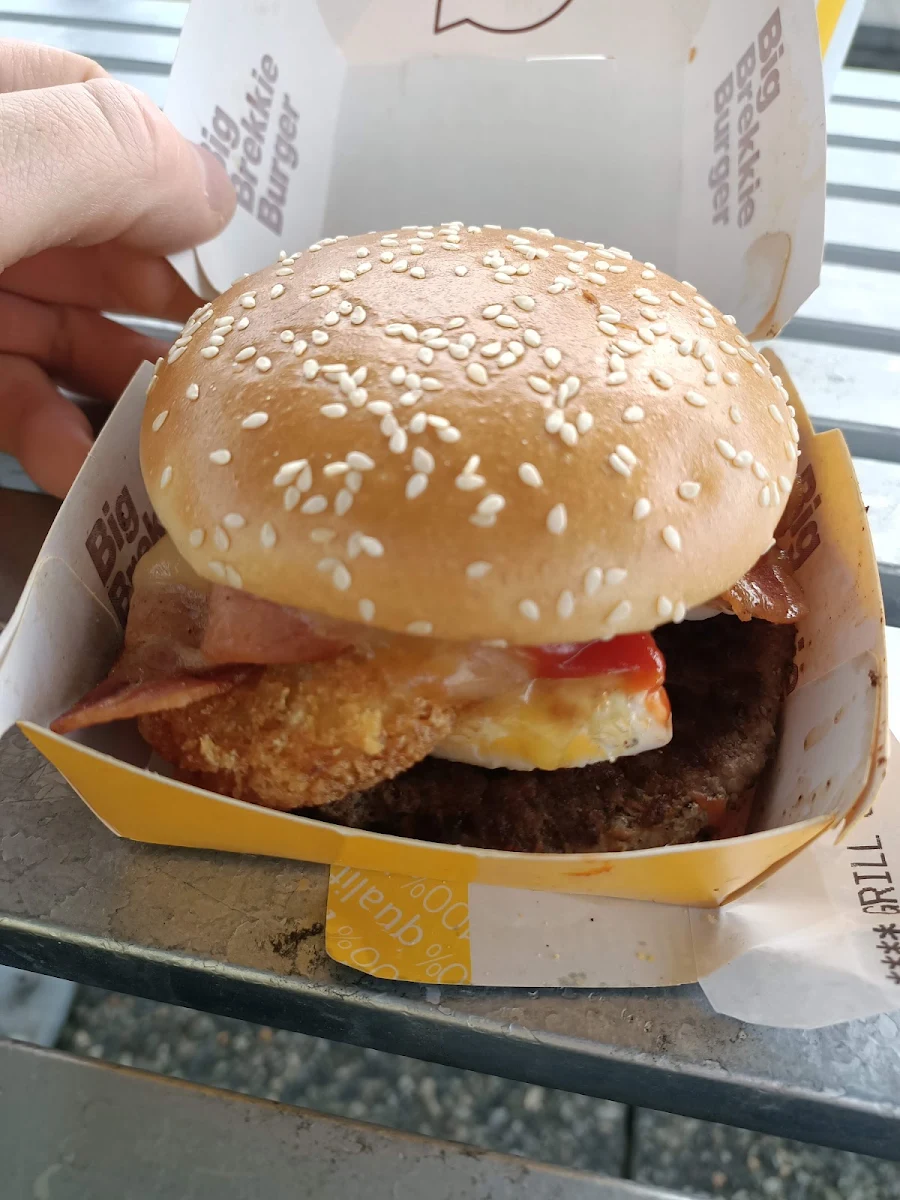 Macca's Big Breaky Burger, McDonald's Canning Vale