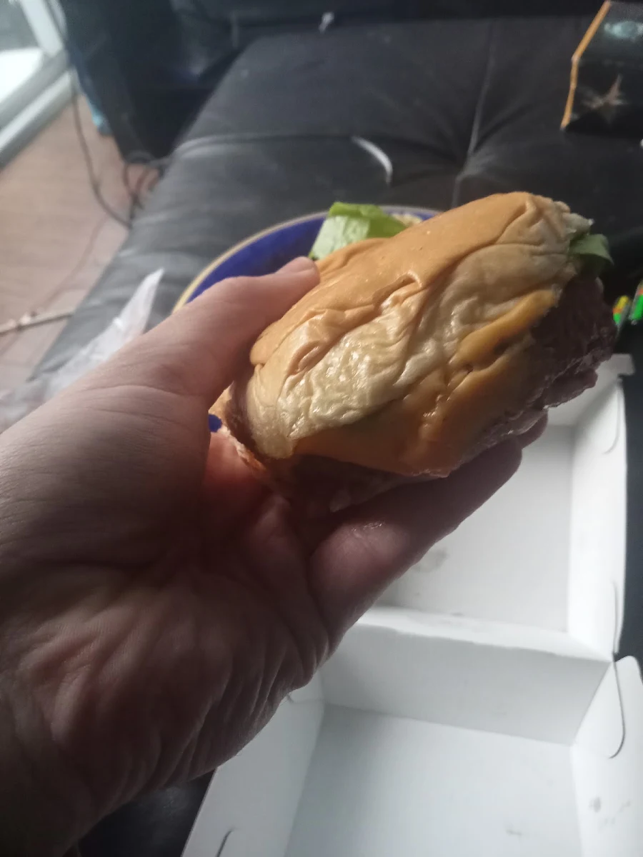 Bettys Vegan Burger