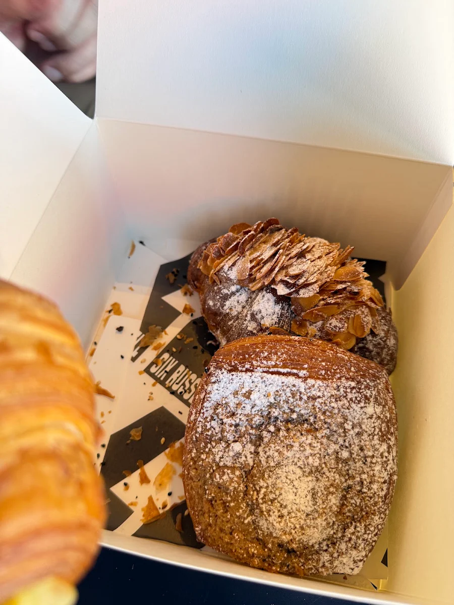 Highlights, Six Russell Bakes + Bistro