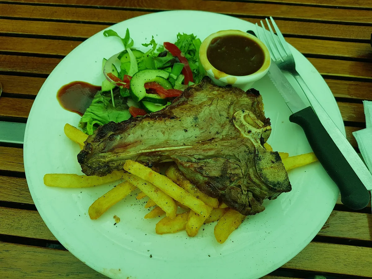 T Bone Steak, Beaches Bar & Grill
