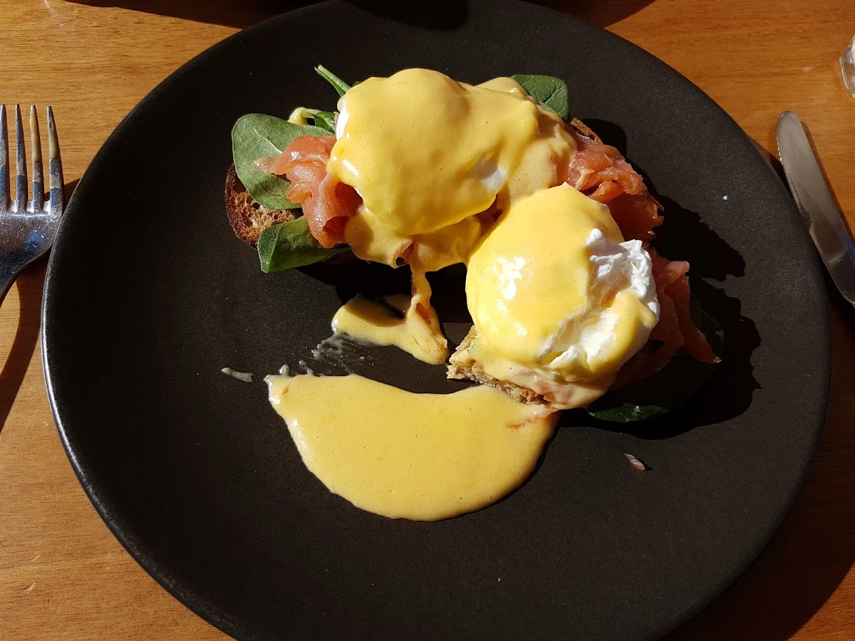 Highlights, Hank's Kitchen