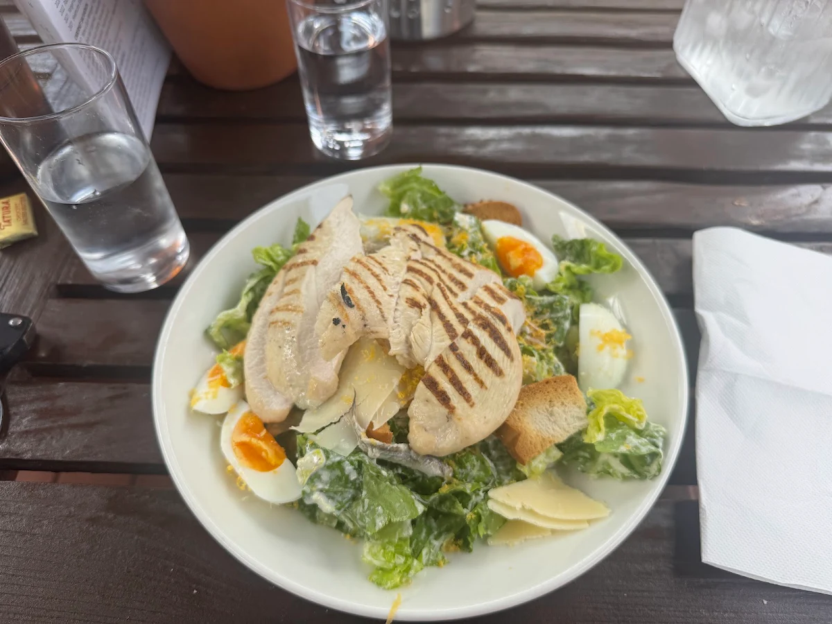 Highlights, Gracie’s Restaurant & Cafe