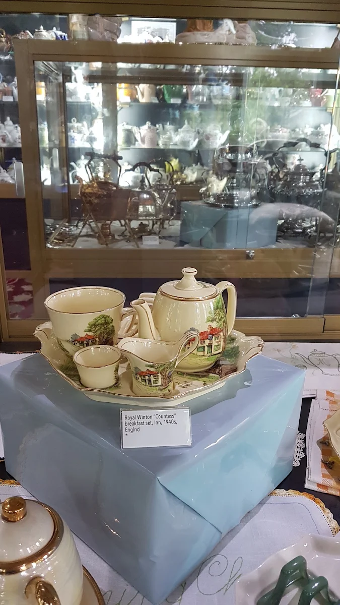 High Tea, Bygone Beautys Treasured Teapot Museum & Tearooms