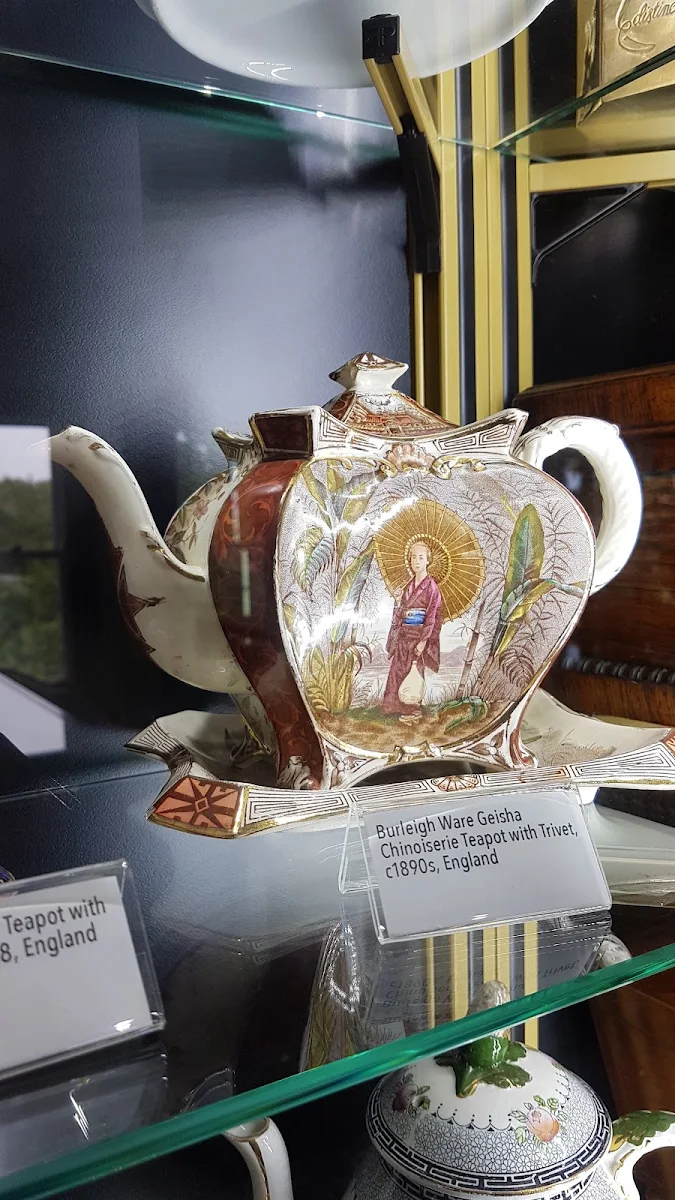 Tea Pot, Bygone Beautys Treasured Teapot Museum & Tearooms