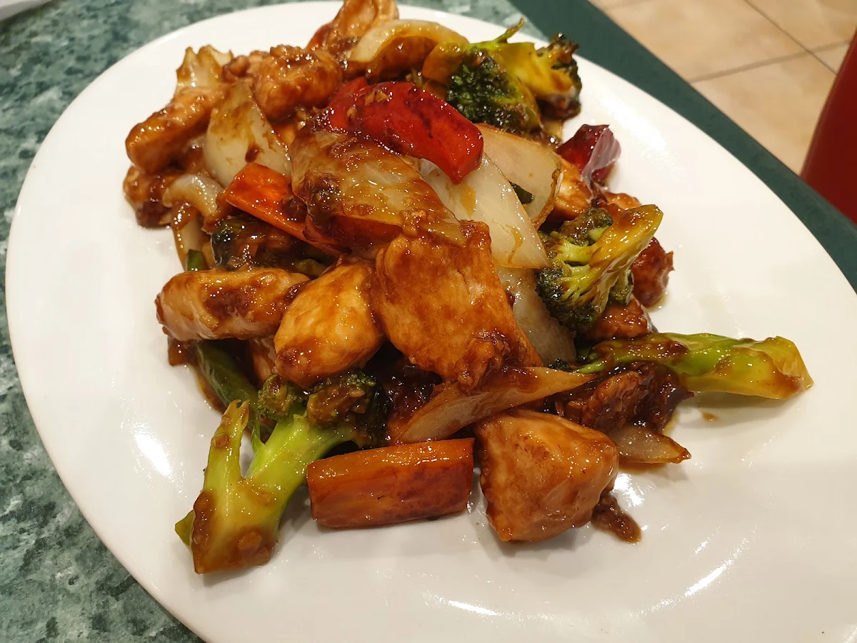 Combination Chicken, Top Wok Asian Kitchen