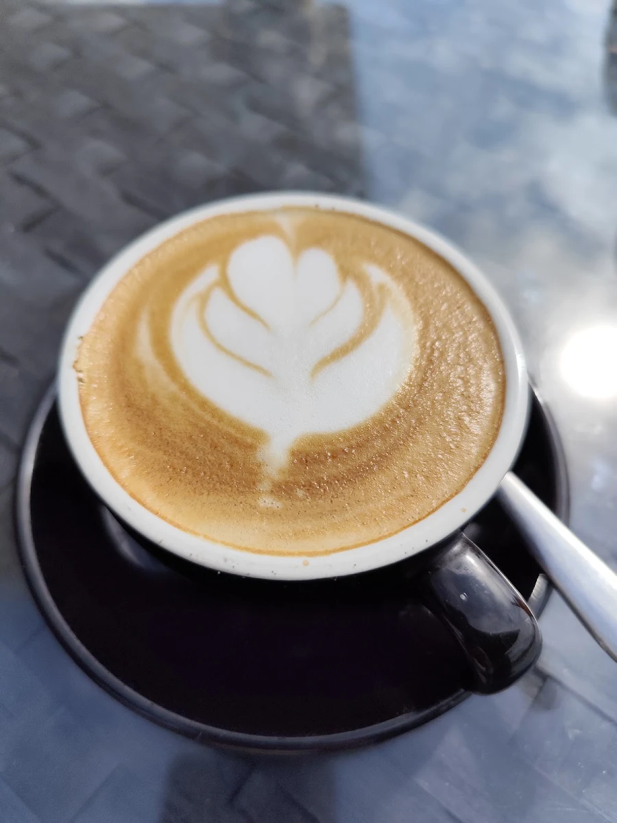 Coffee, YE OLDE CAFE MOONTA BAY