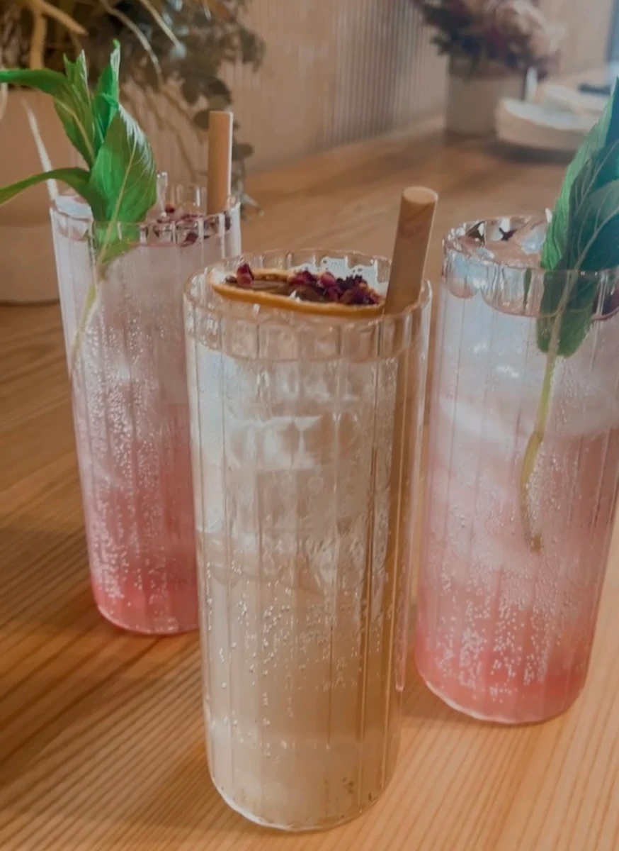 Raspberry Herb Sparkling, Cafe L.A