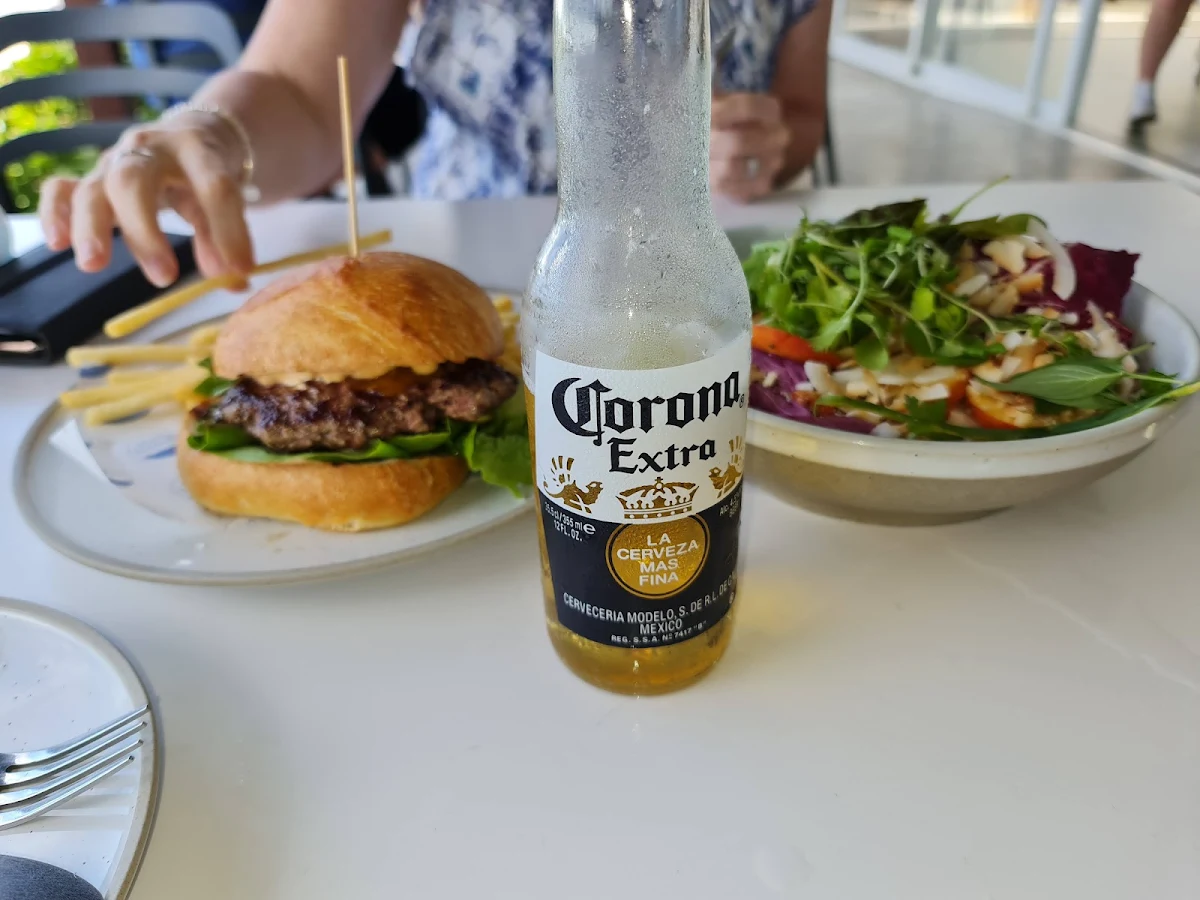 Burger, Shelly Beach Cafe Ballina