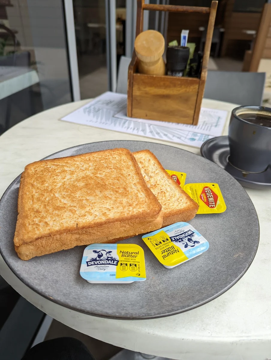 Toast, Zanziba Riverside Cafe
