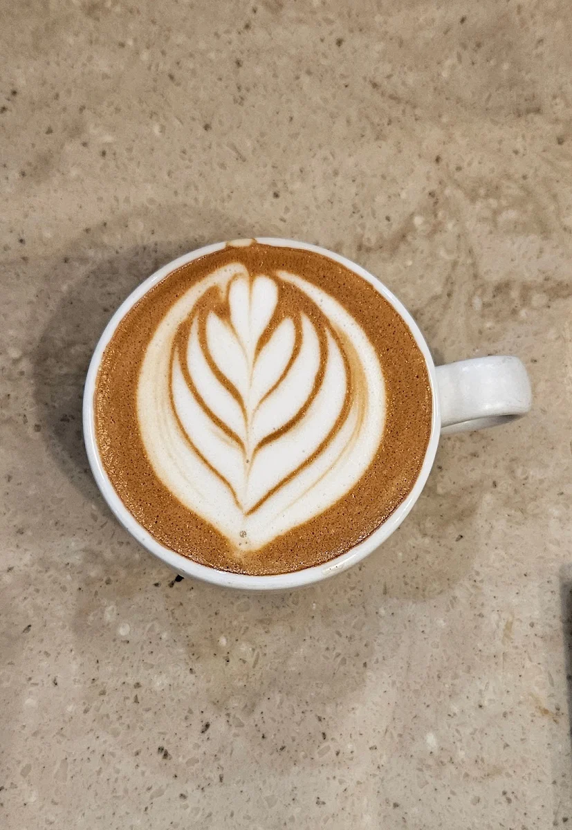 Flat White, Max’s Corner