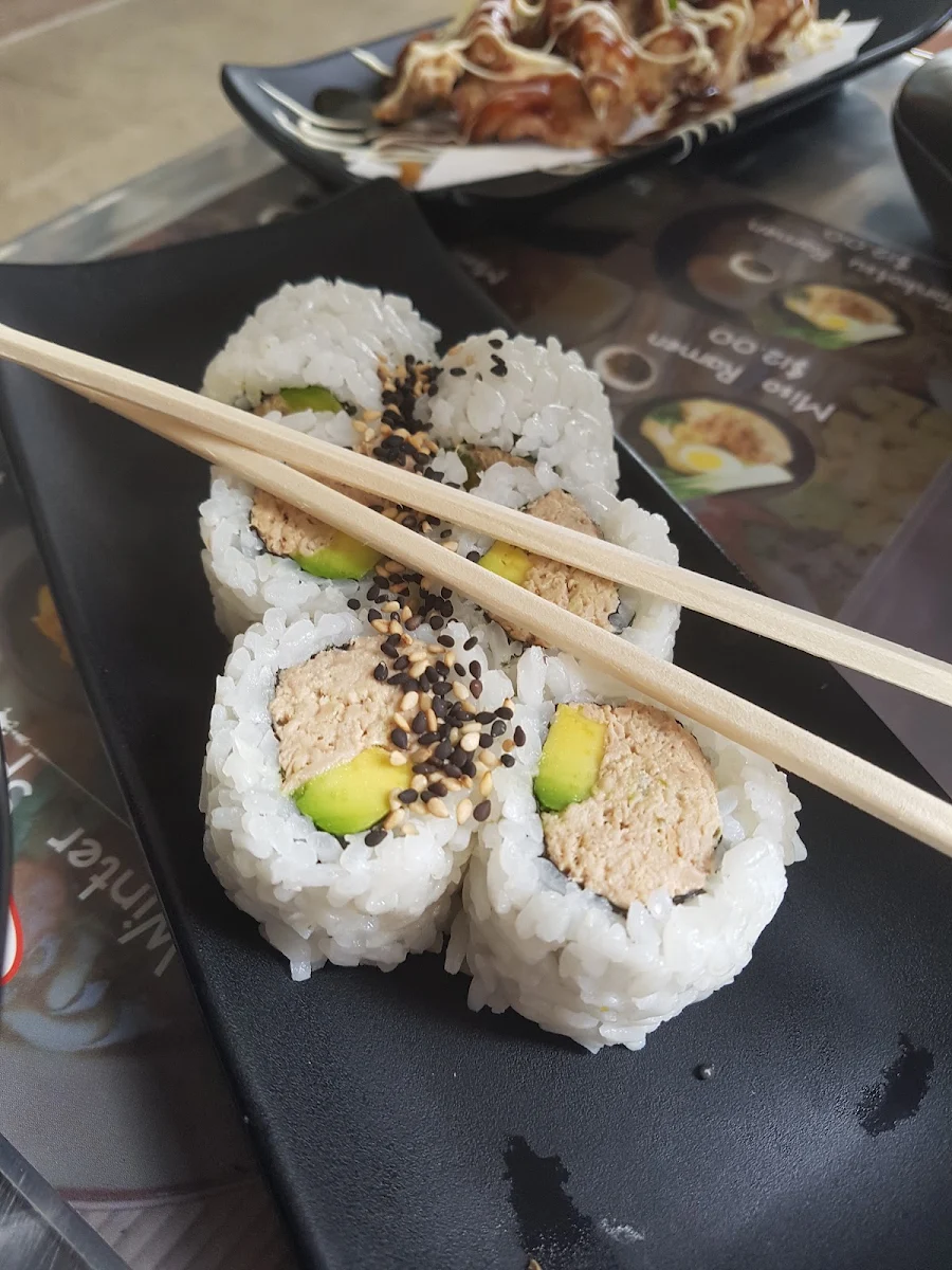 Tuna Avocado Roll