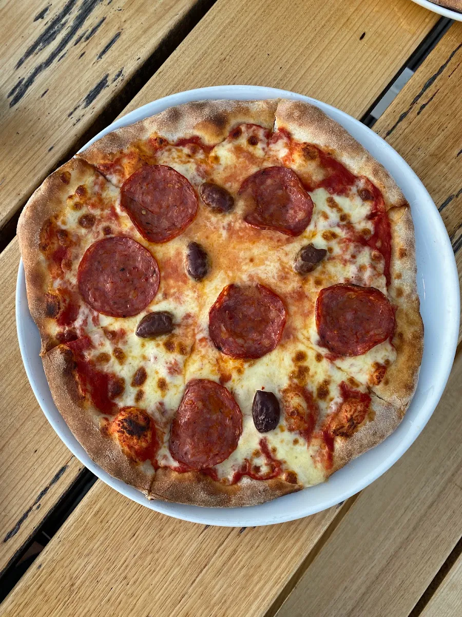 Pepperoni Pizza, Hemingway's Brewery FNQ
