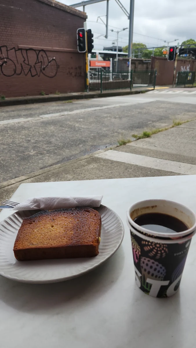 Highlights, MINA'S CAFE