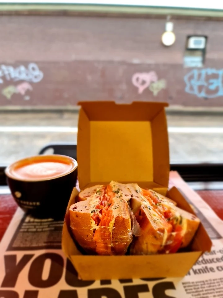 Highlights, MINA'S CAFE