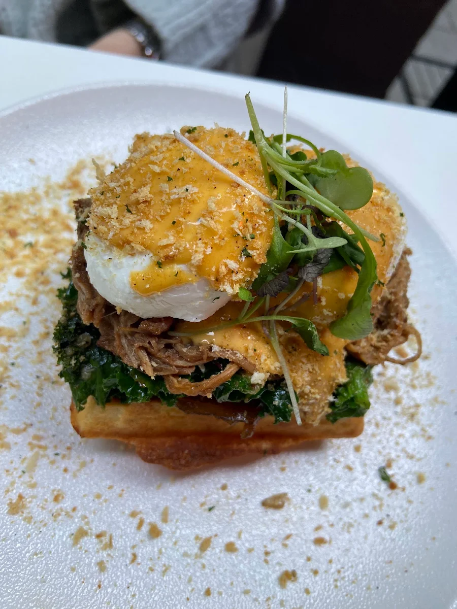 Eggs Benny, Ten Square Cafe