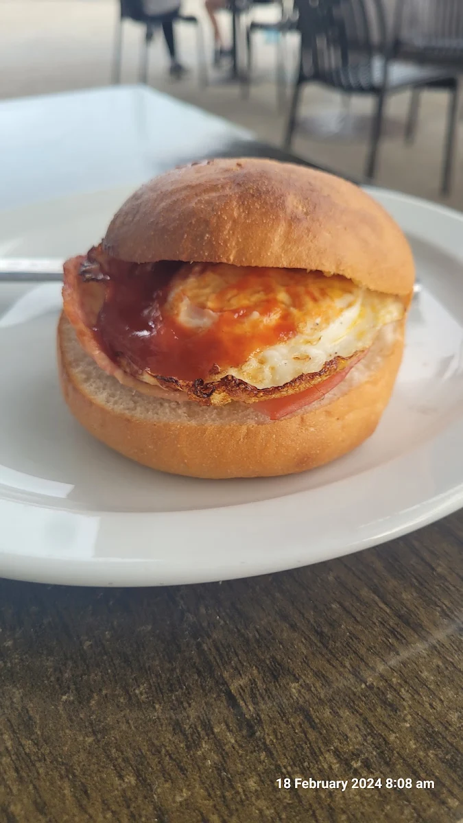 Bacon and Egg Roll