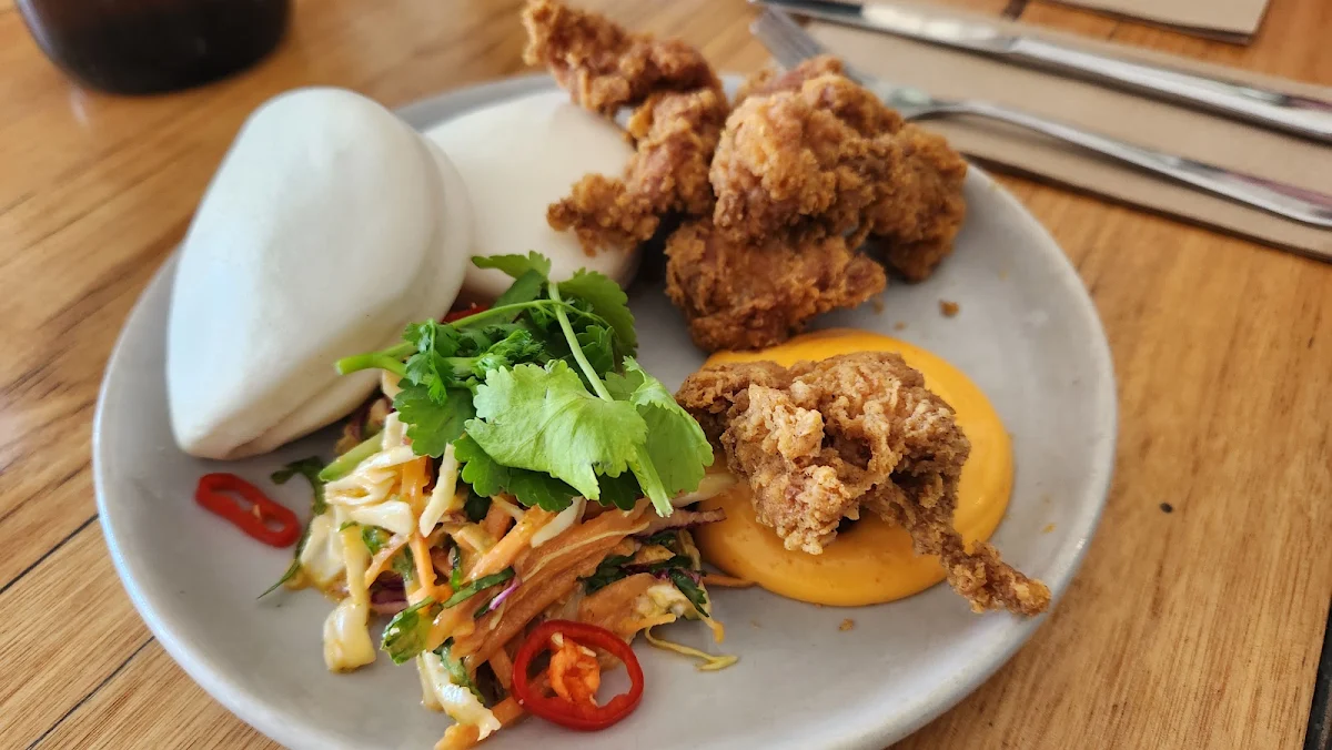 Crispy Chicken Baos