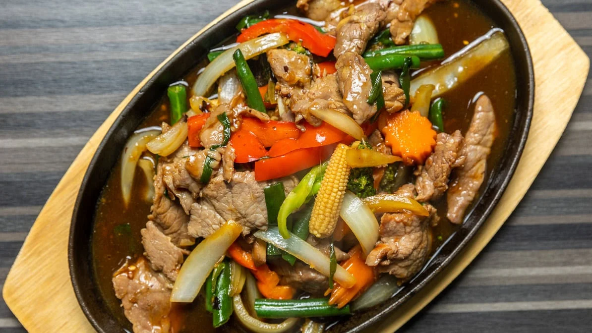 Highlights, Thai Hutt