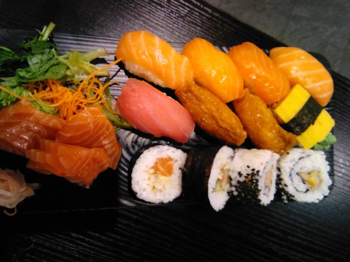 Sushi and Sashimi Platter