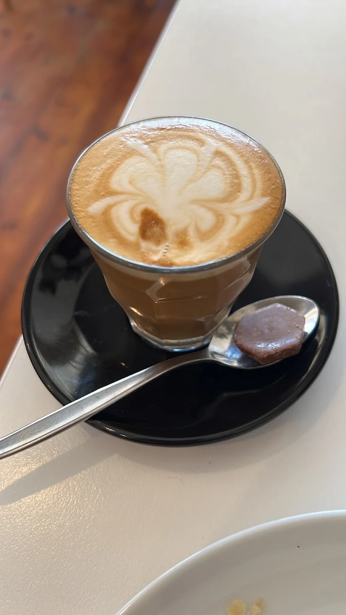 Flat White, Bean Machine