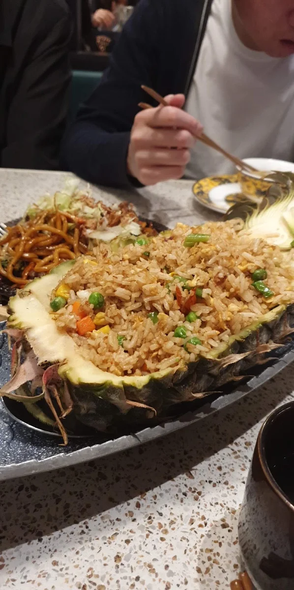 Pineapple Fried Rice w Seafood