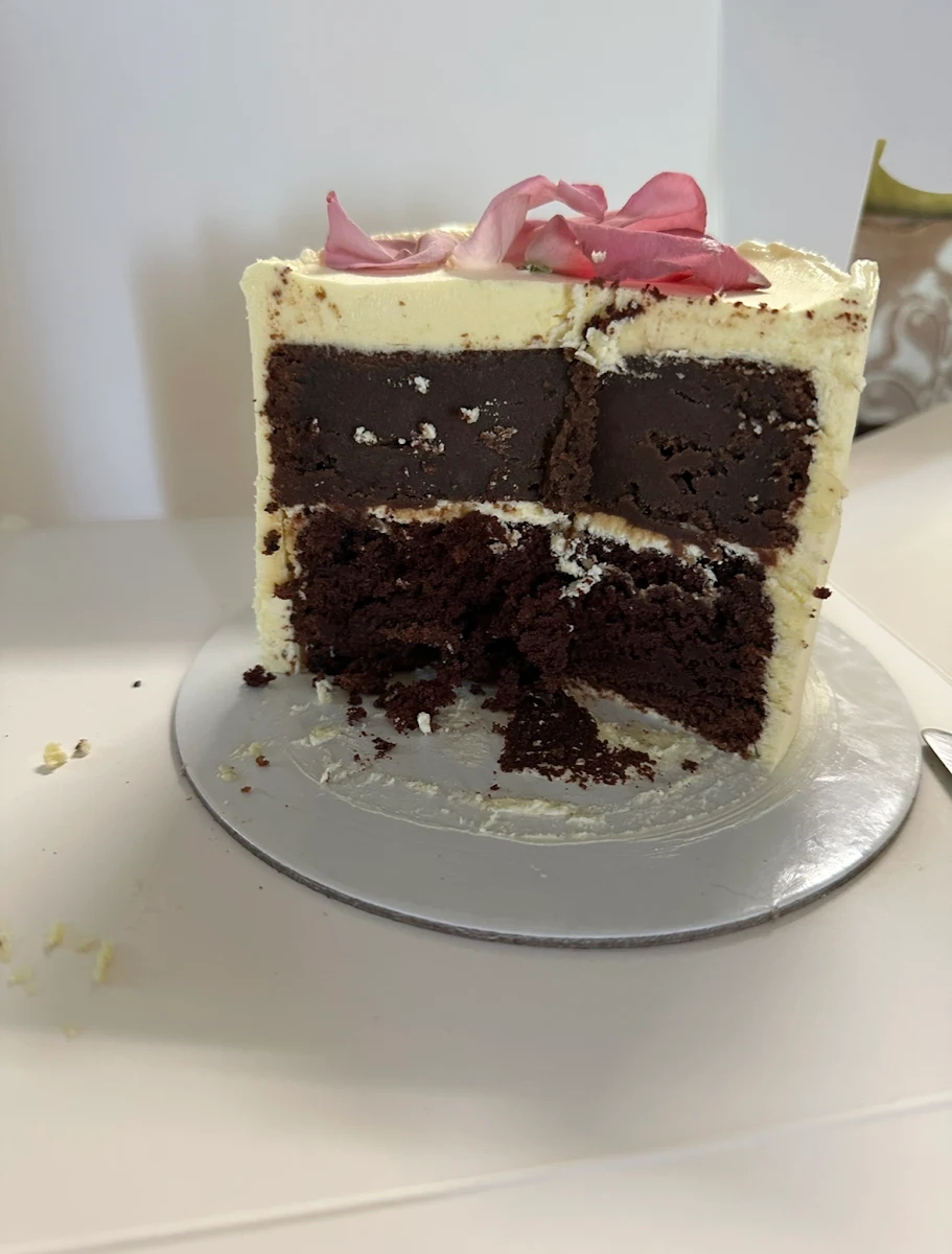 Mini Cake, Brooki Fortitude Valley