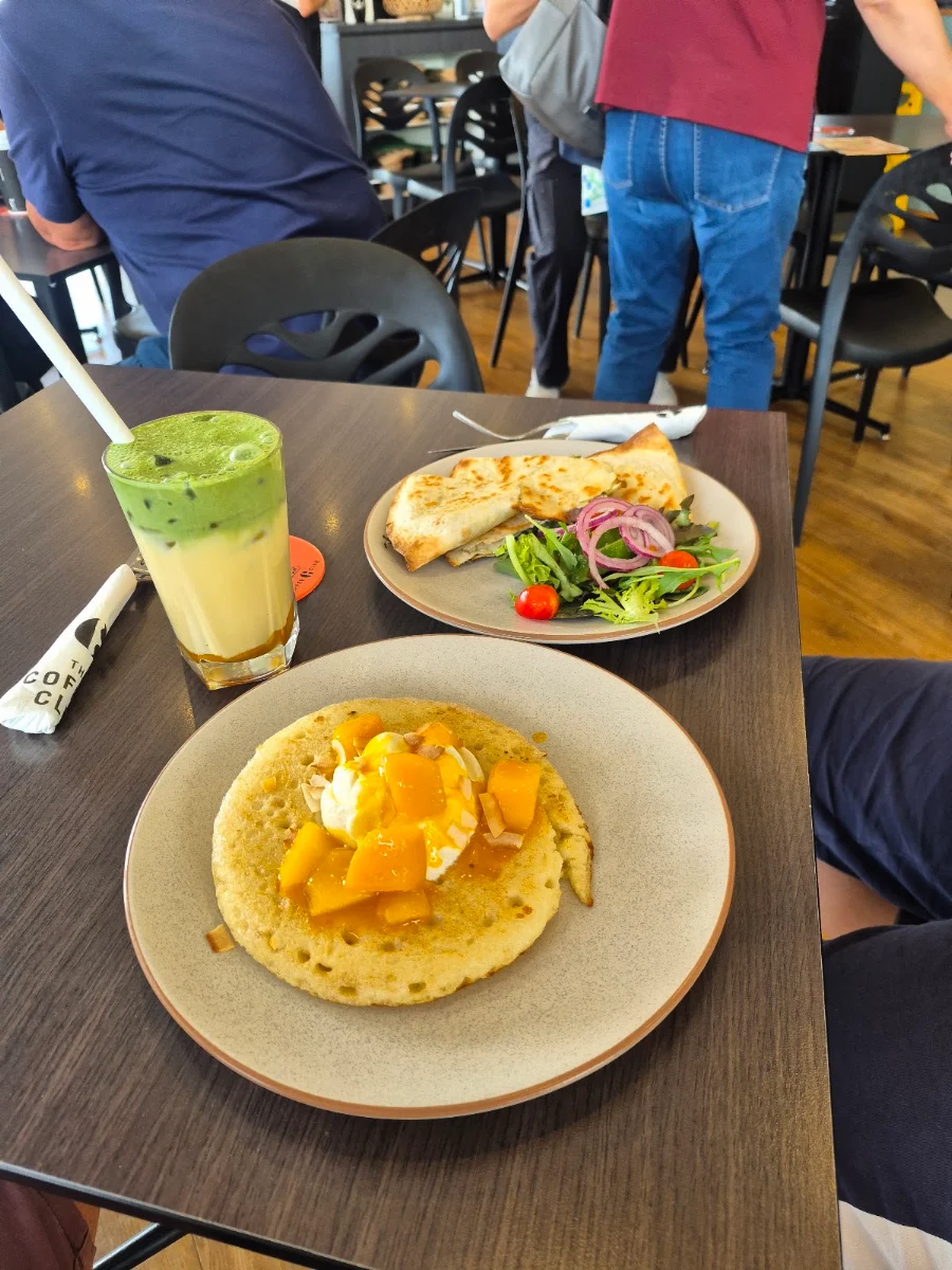 Chicken Flatbread, The Coffee Club Harbour Town Gold Coast