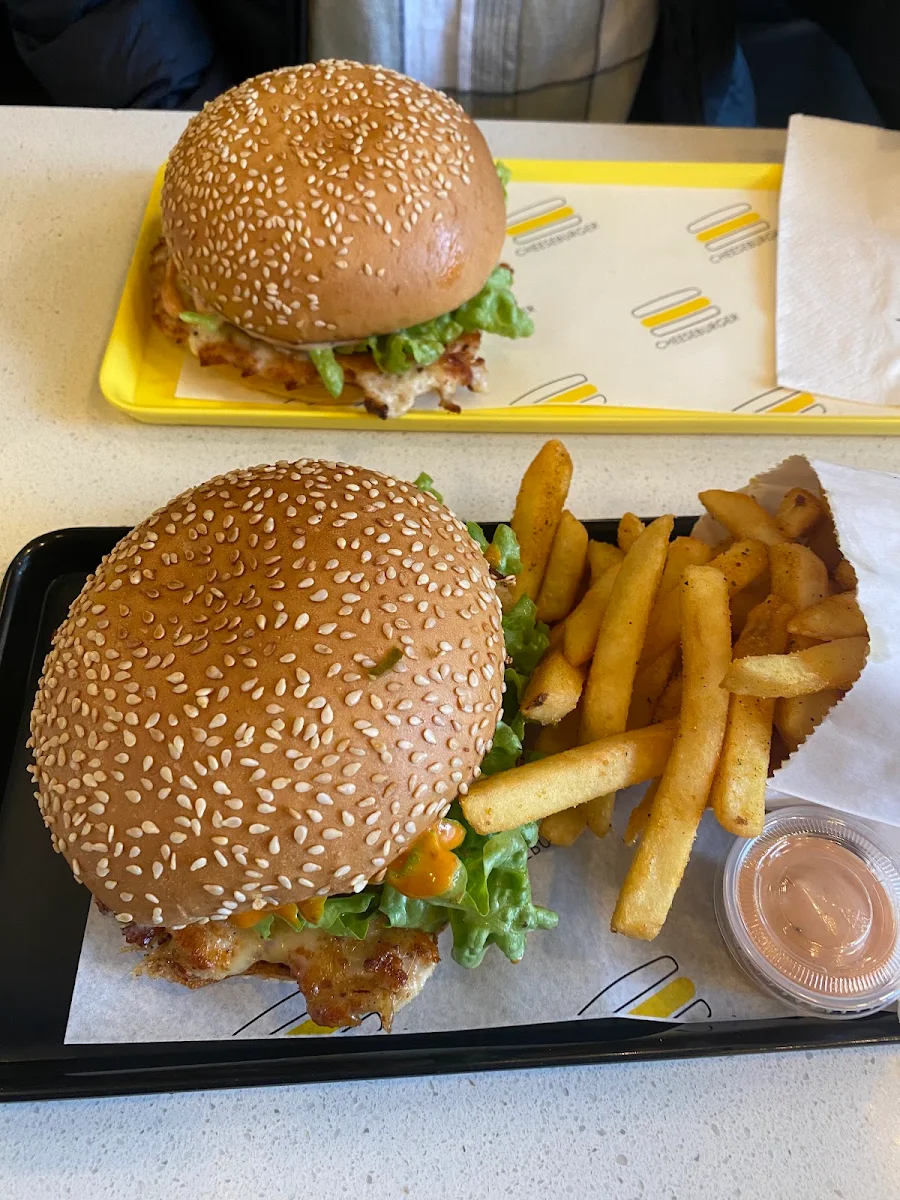 Highlights, Cheeseburger Adelaide