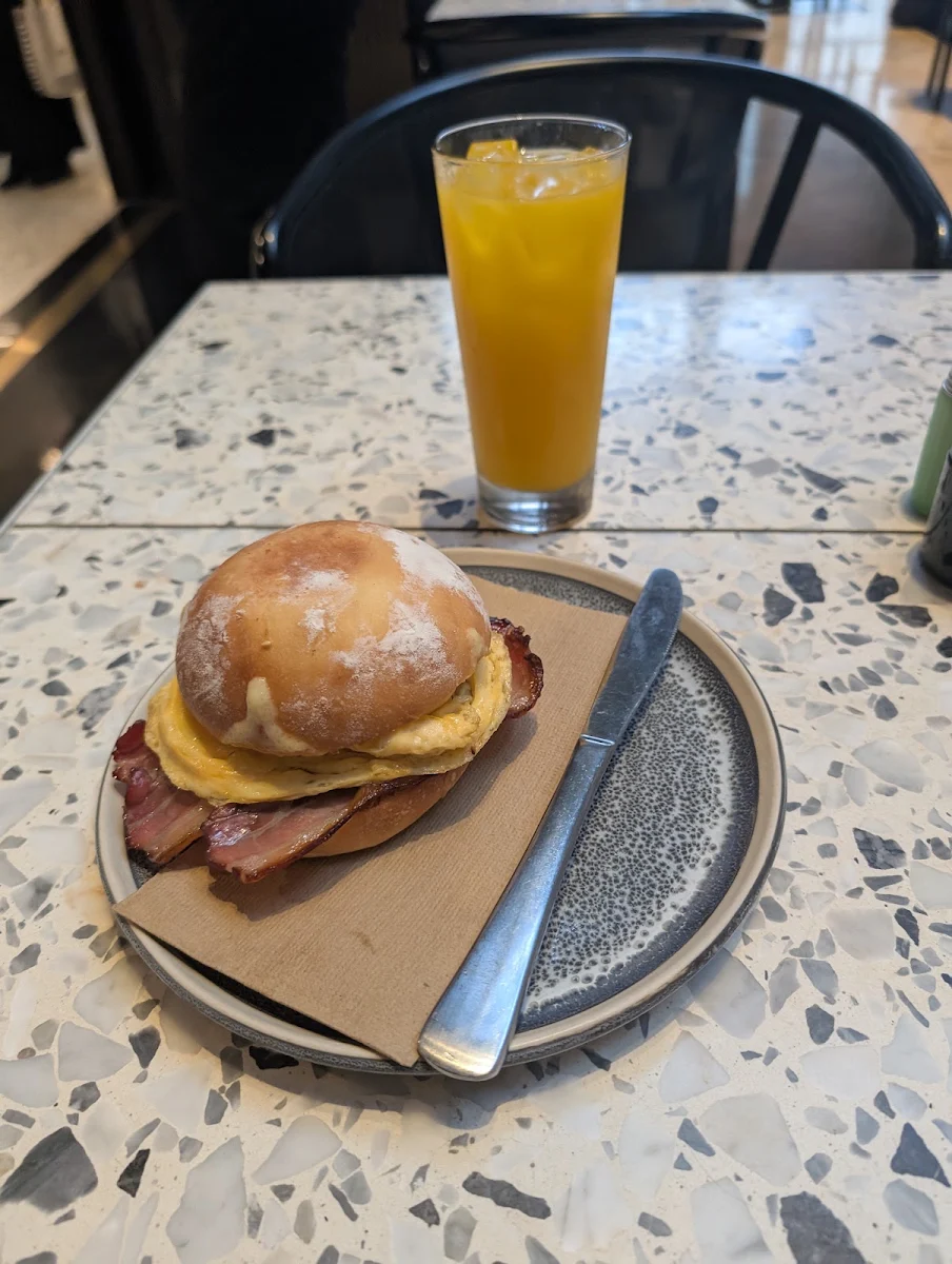 Highlights, Binary Cafe