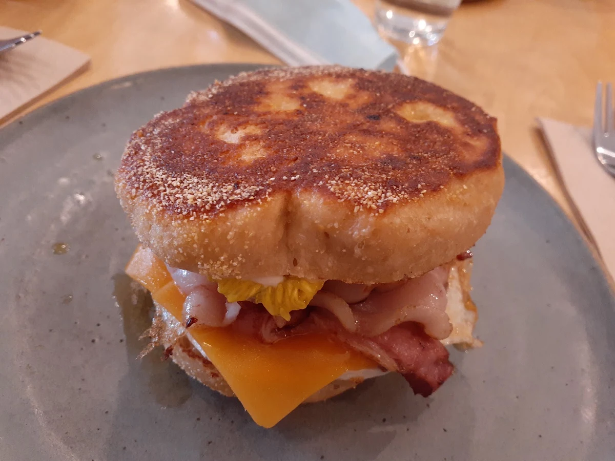 Mclockdown Muffin, Alphabet Cafe