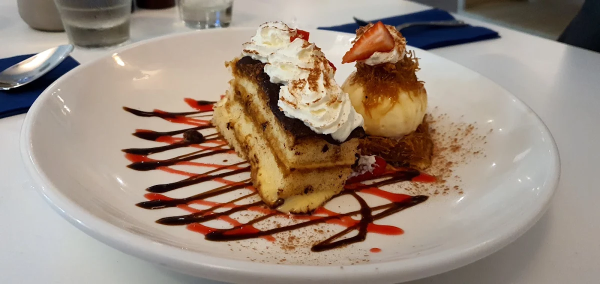 Tiramisu, Sea and shore restaurant