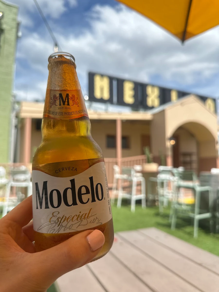 Highlights, Hotel Mexico