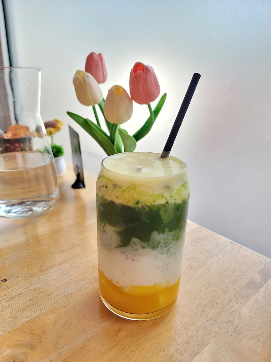 Mango Matcha, Faar Farr Away