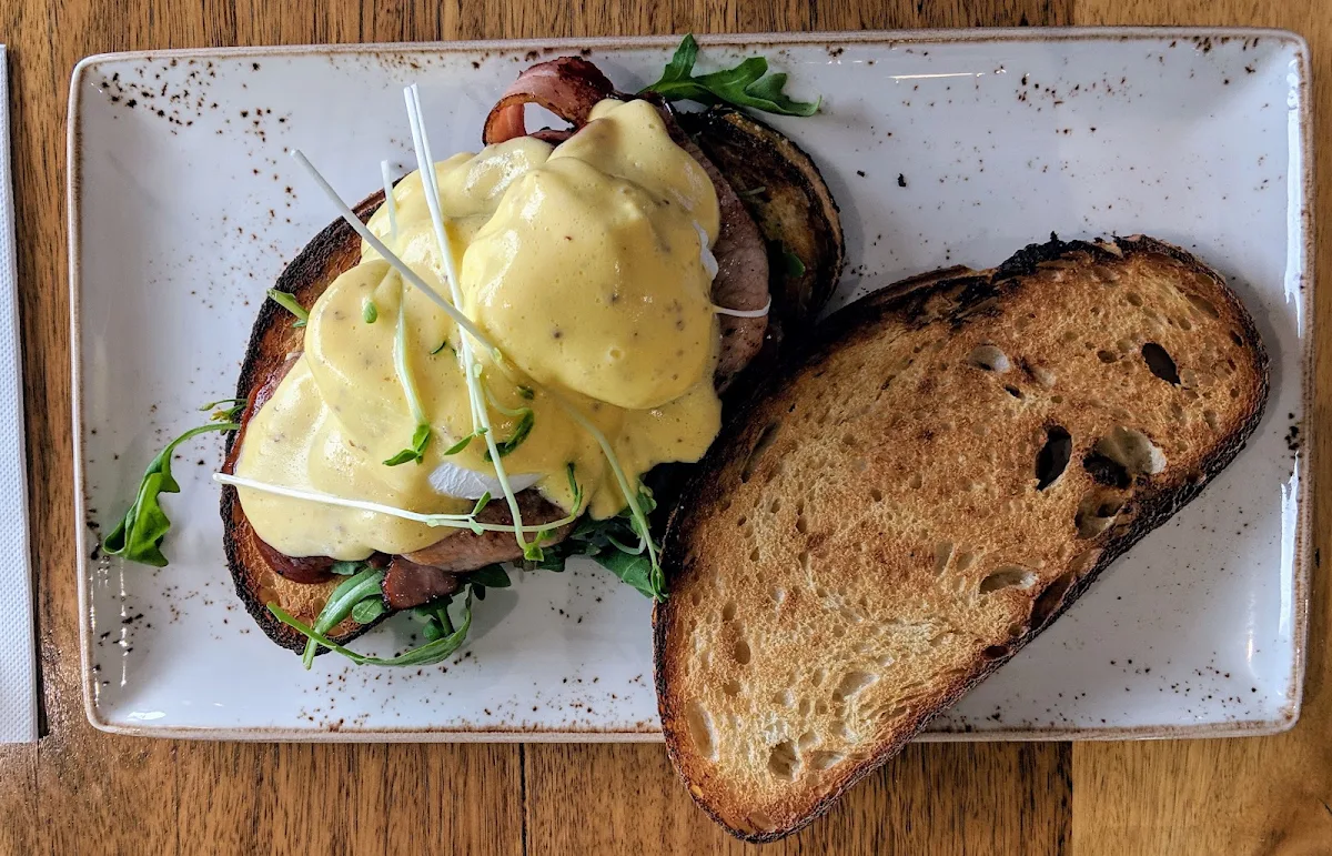 Eggs Benedict