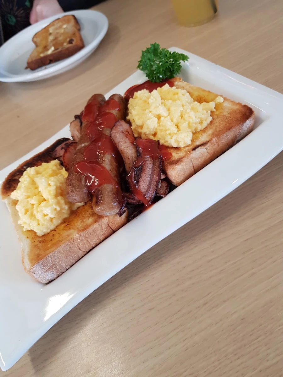 Sausages & Eggs on Toast