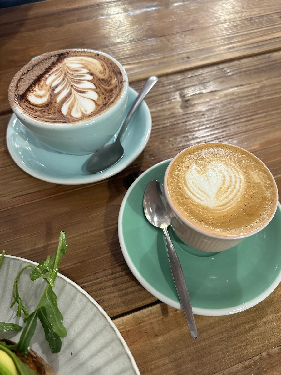 Highlights, Little Iris Cafe