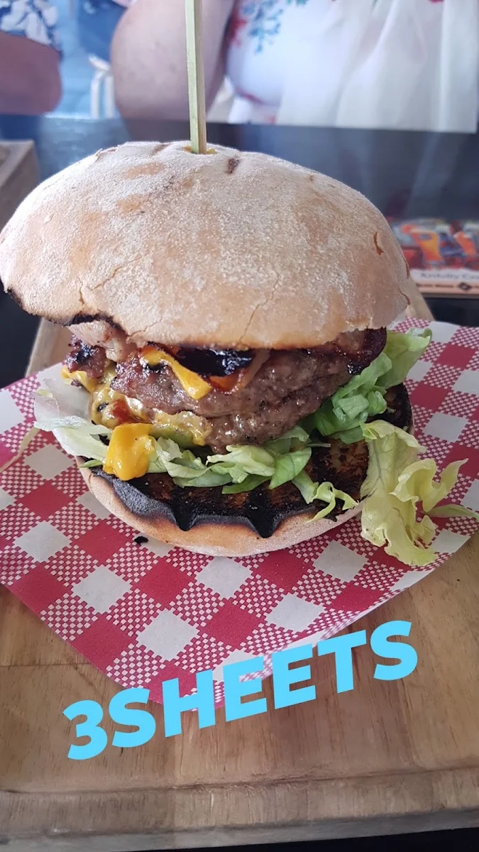 The Classic Burger, Jackadders Restaurant
