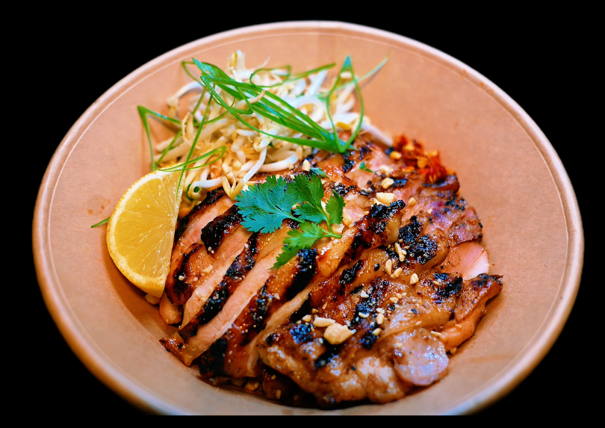 Highlights, Two Sisters Lao Thai Street Food Belconnen