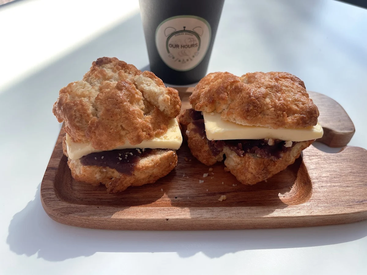Highlights, OUR HOURS bakery cafe
