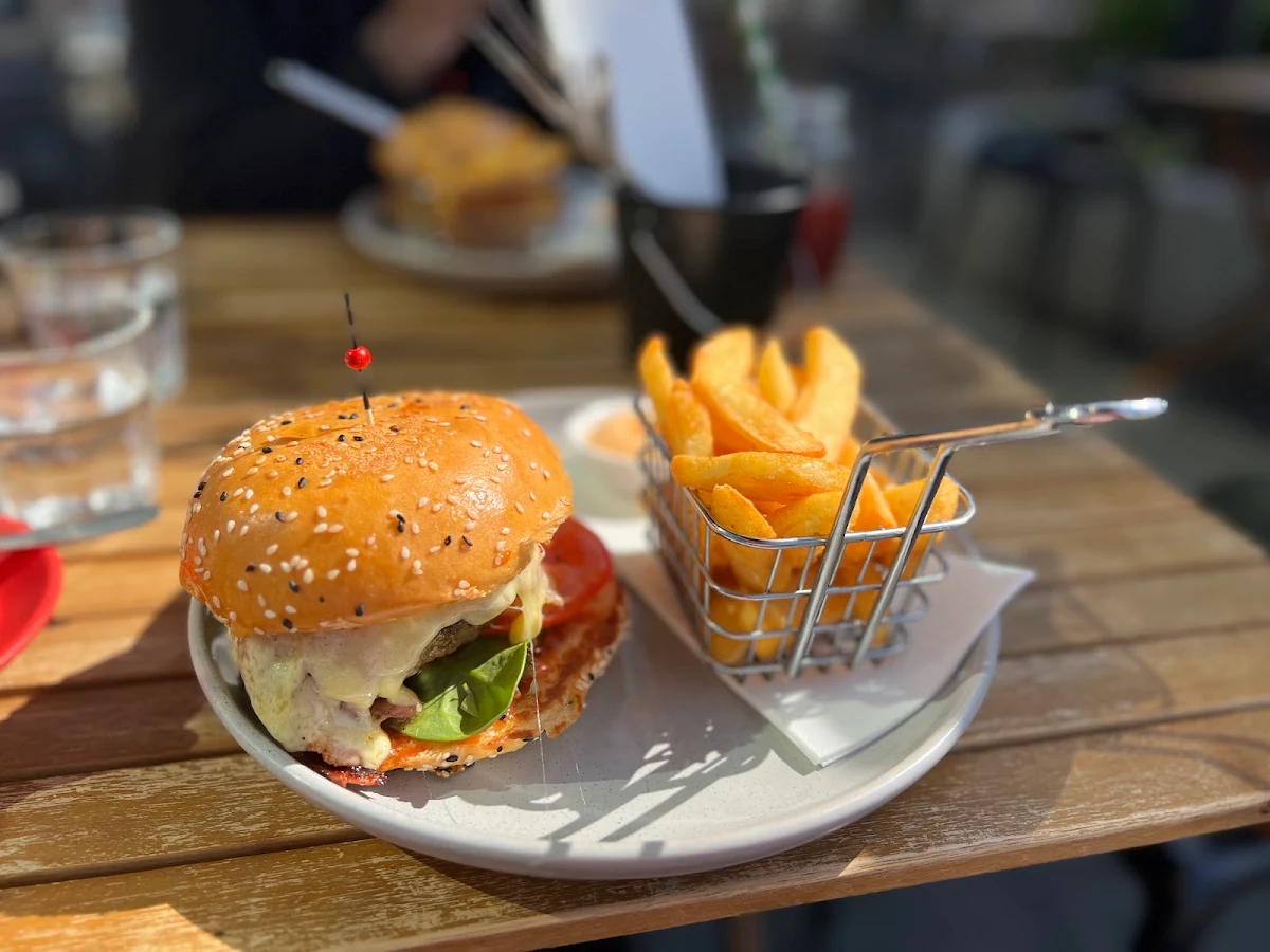 Beef Burger, Oh Happy Day Cafe