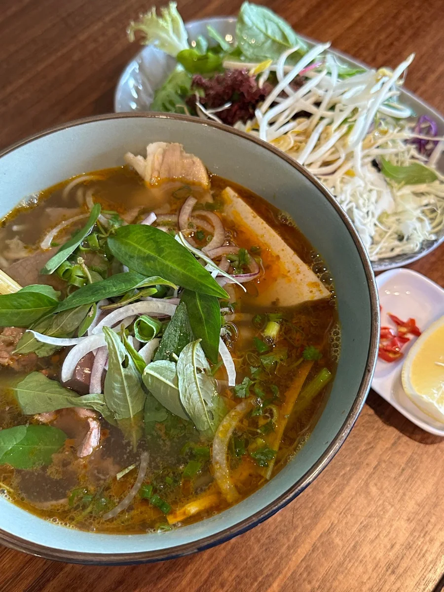 Highlights, Saigon River Restaurant