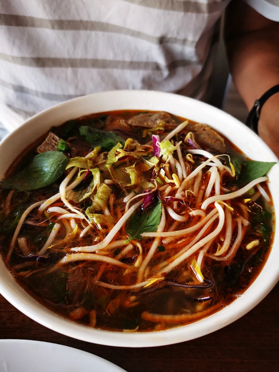 Highlights, Saigon River Restaurant