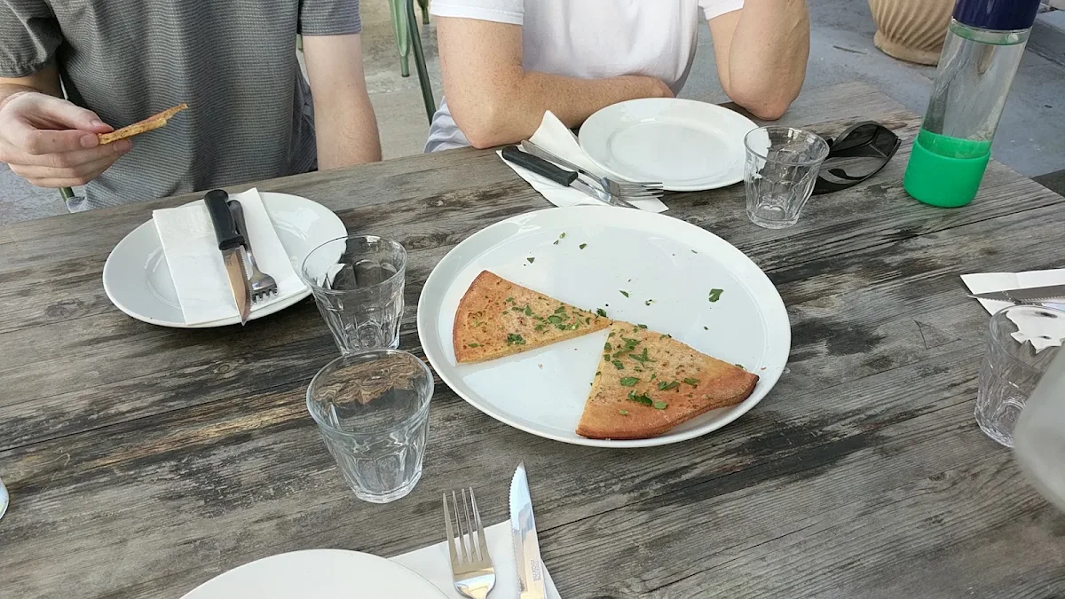 Garlic Bread, Pizza Capanna Warriewood