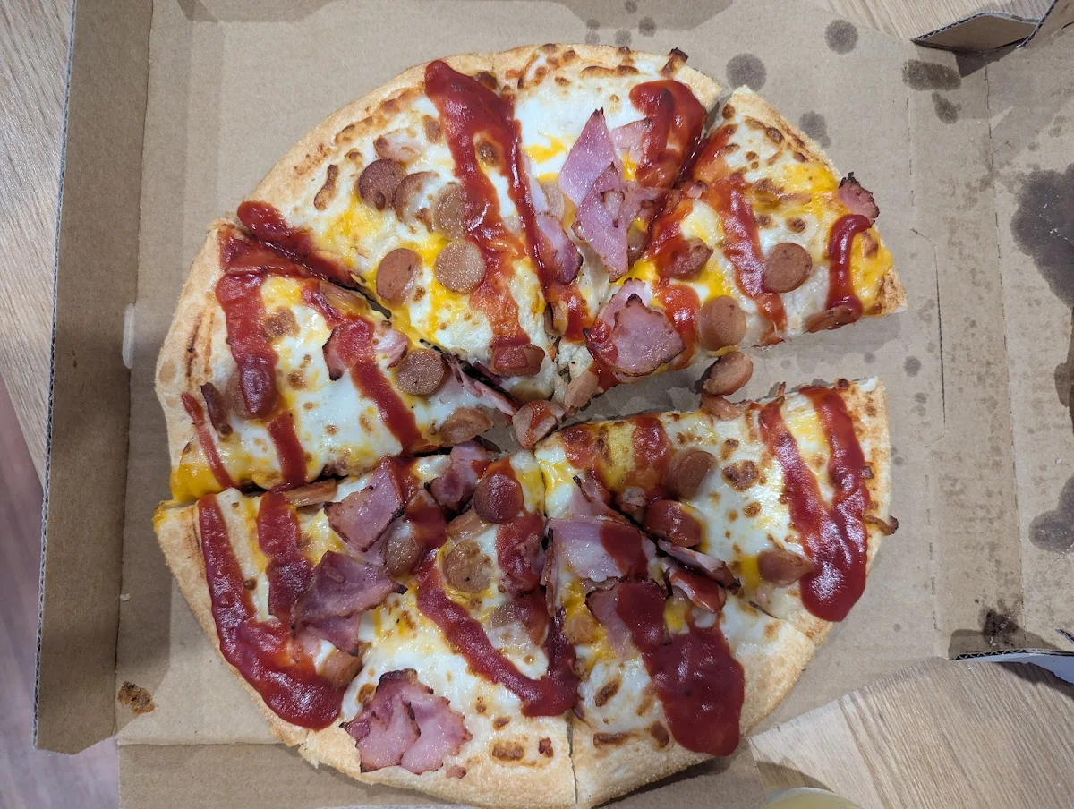 Highlights, Domino's Pizza Warner