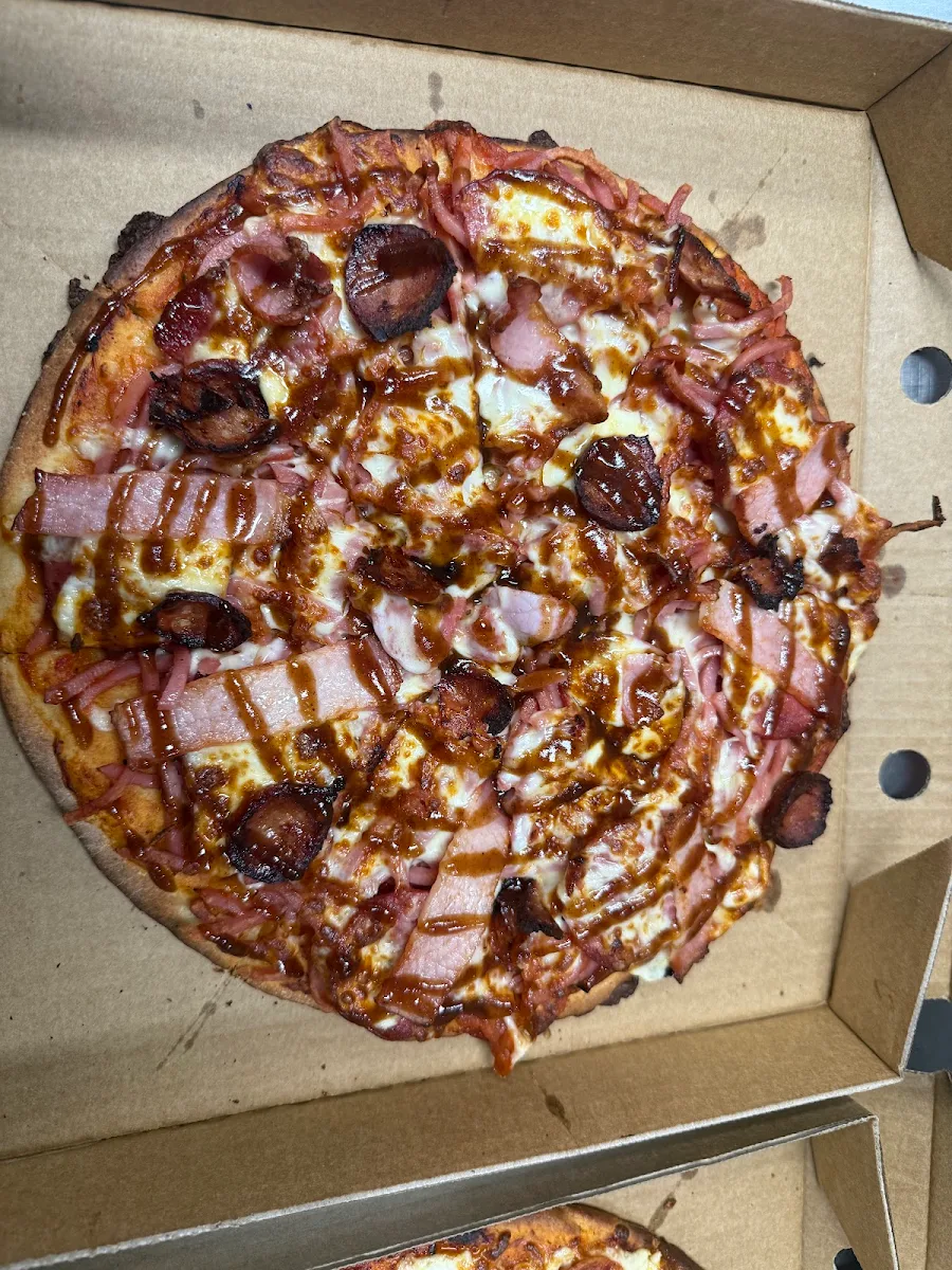 Highlights, Smokin' Joe's Pizza & Grill - Patterson Lakes