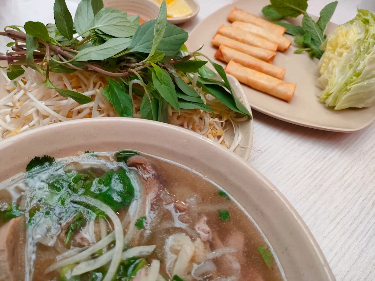 Mixed Beef Pho, Moon Diem Hen