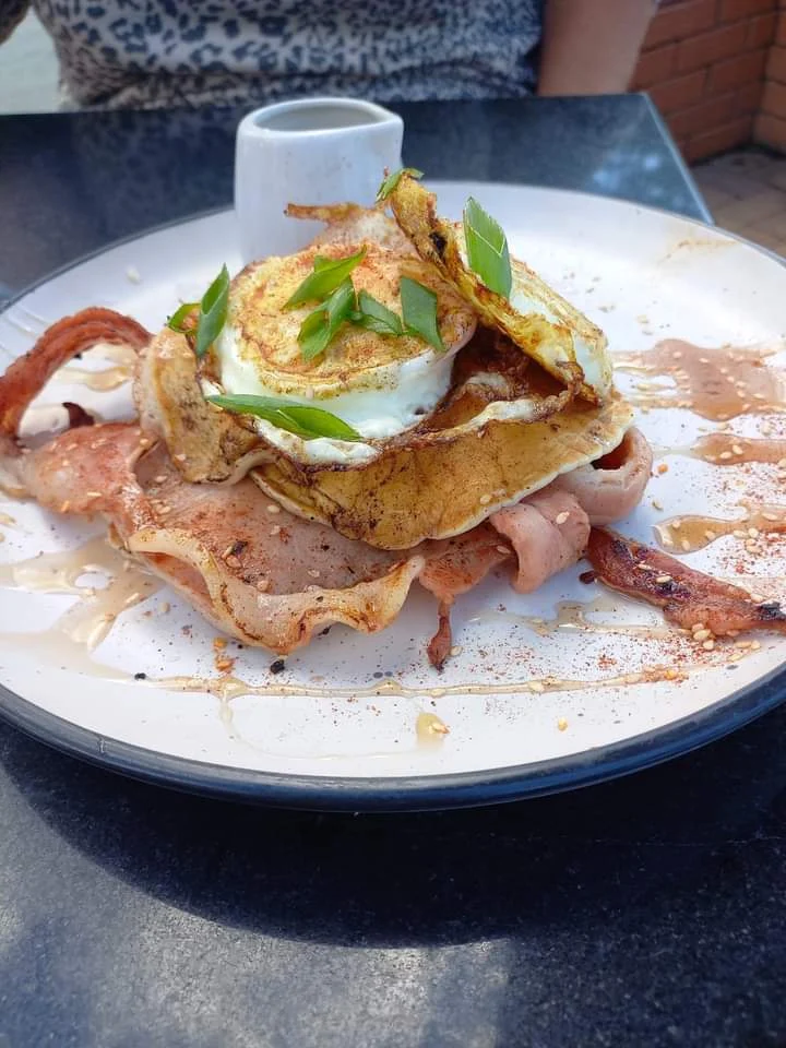 Poached Eggs Crispy Bacon
