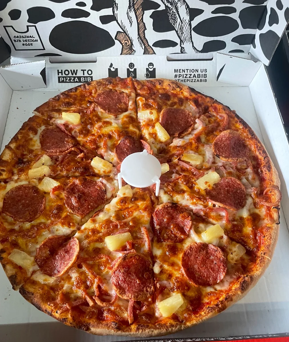 Hawaiian Pizza Salami