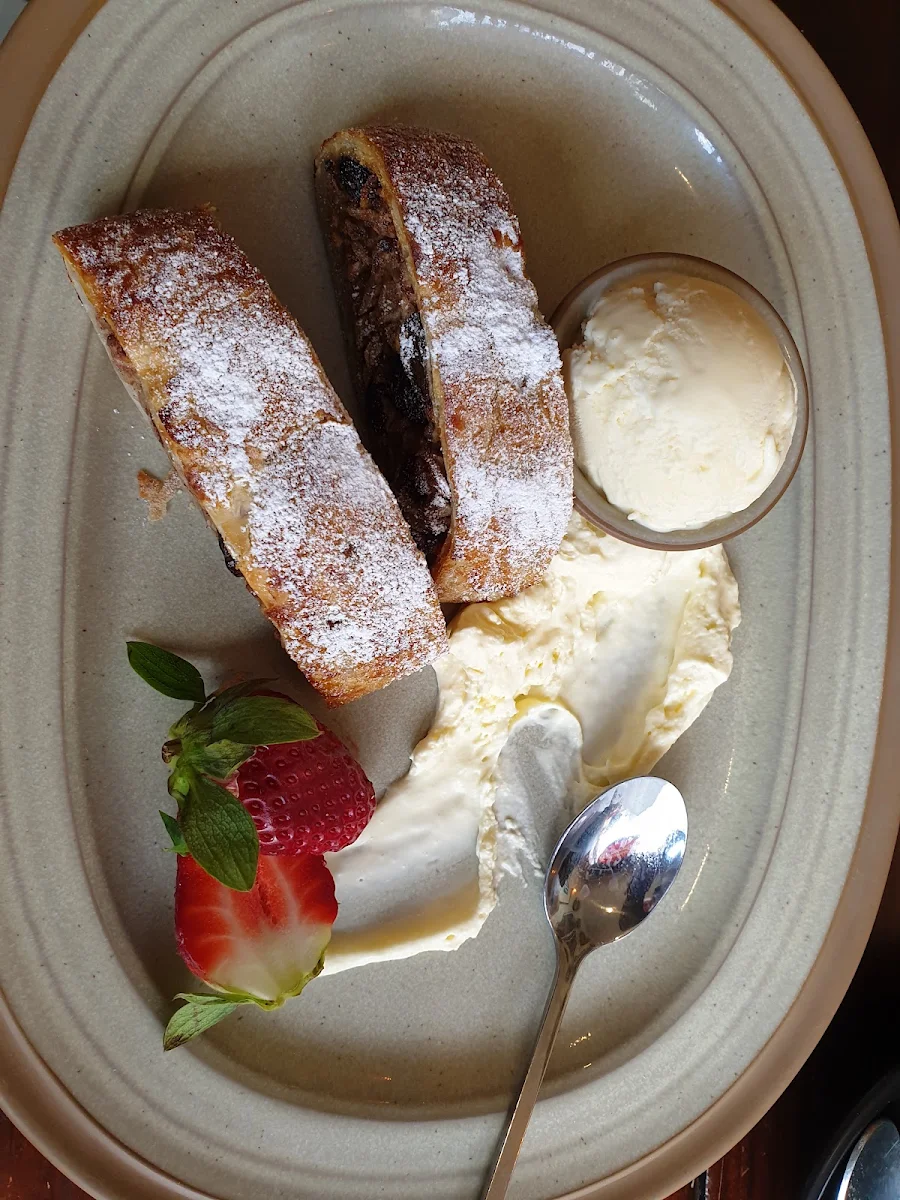 Apple Strudel