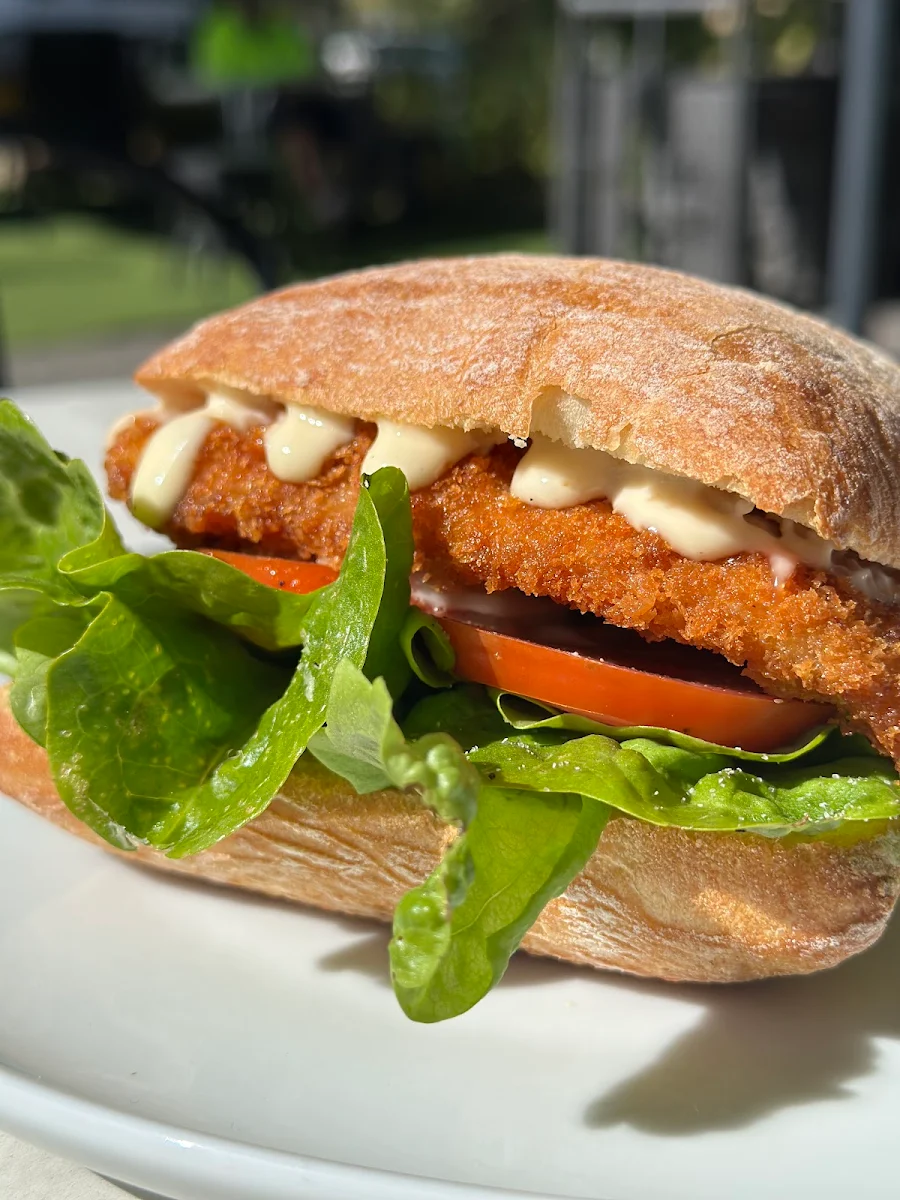 Highlights, Perivale Cafe